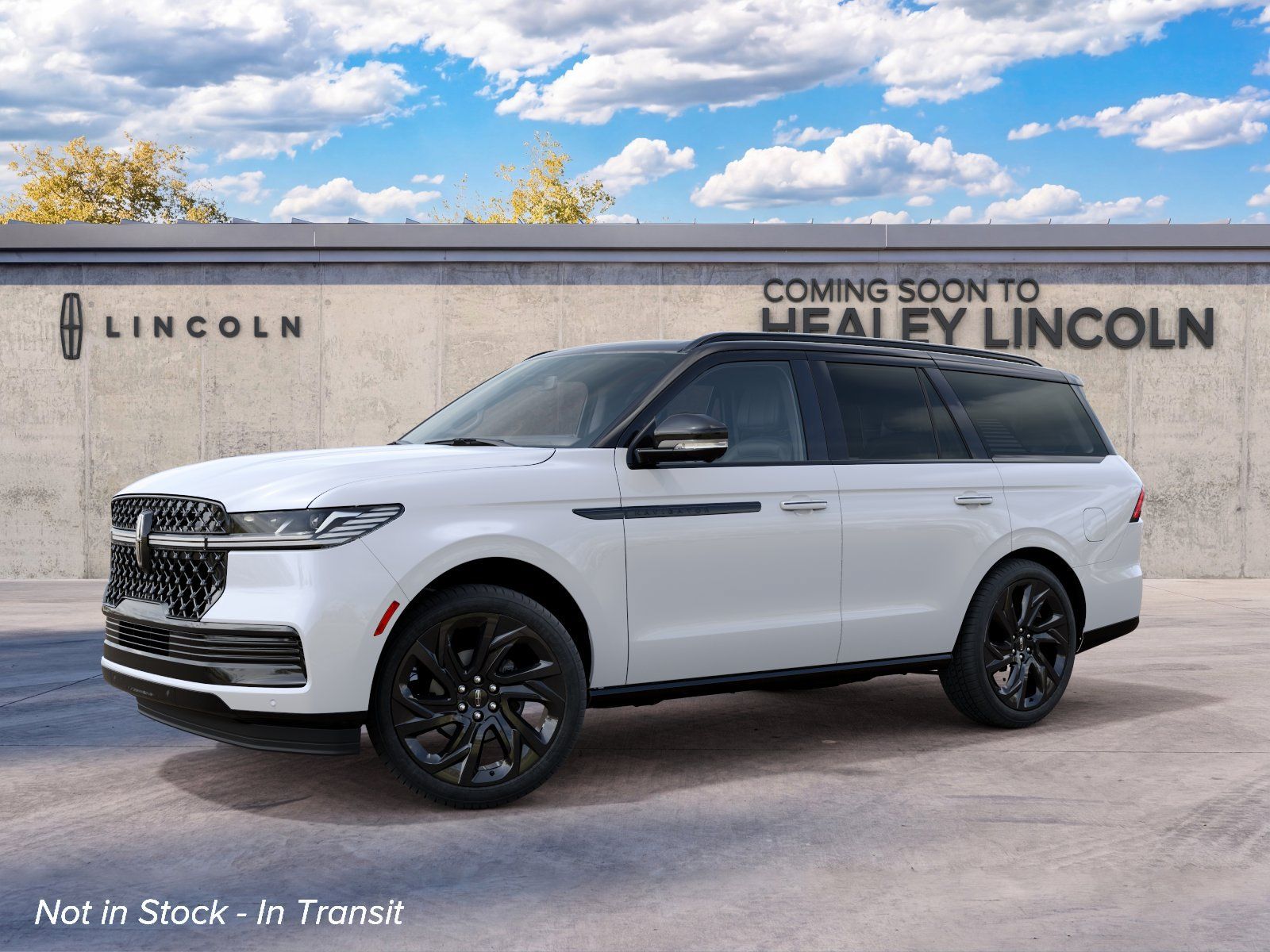 Photo view of 2027 Lincoln Navigator in White