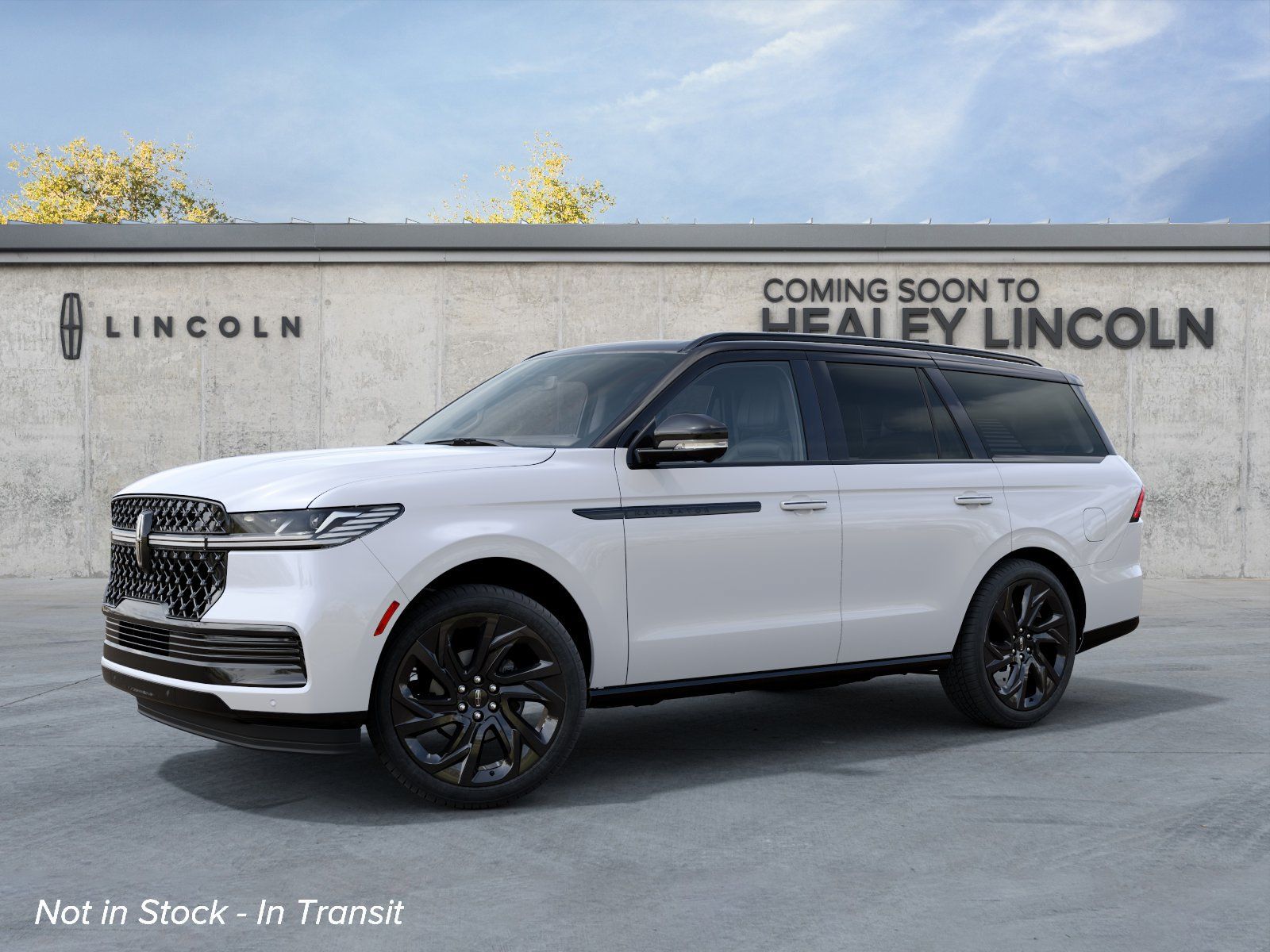 Photo view of 2027 Lincoln Navigator in White
