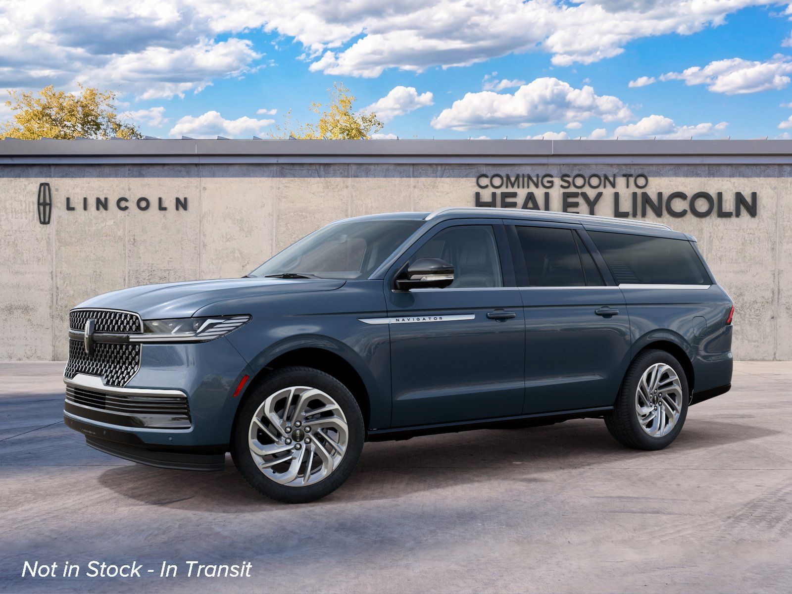 Photo view of 2027 Lincoln Navigator in Blue