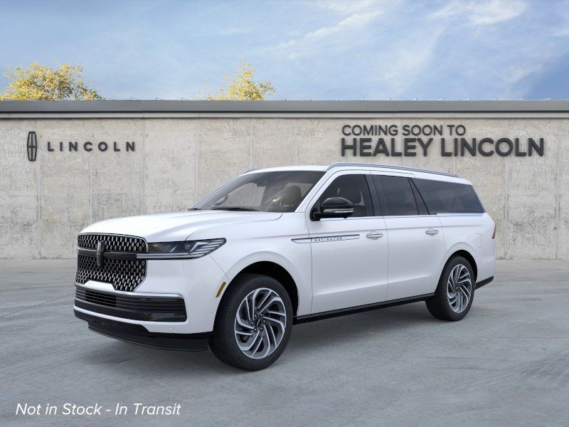 Photo view of 2026 Lincoln Navigator in White