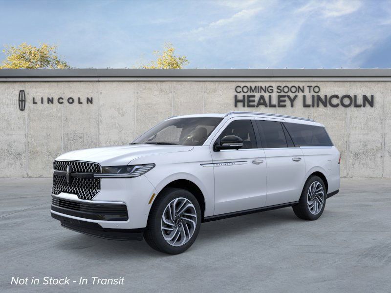 Photo view of 2026 Lincoln Navigator in White