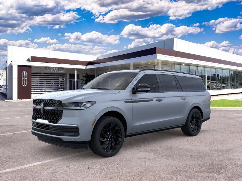 Photo view of 2026 Lincoln Navigator in Gray