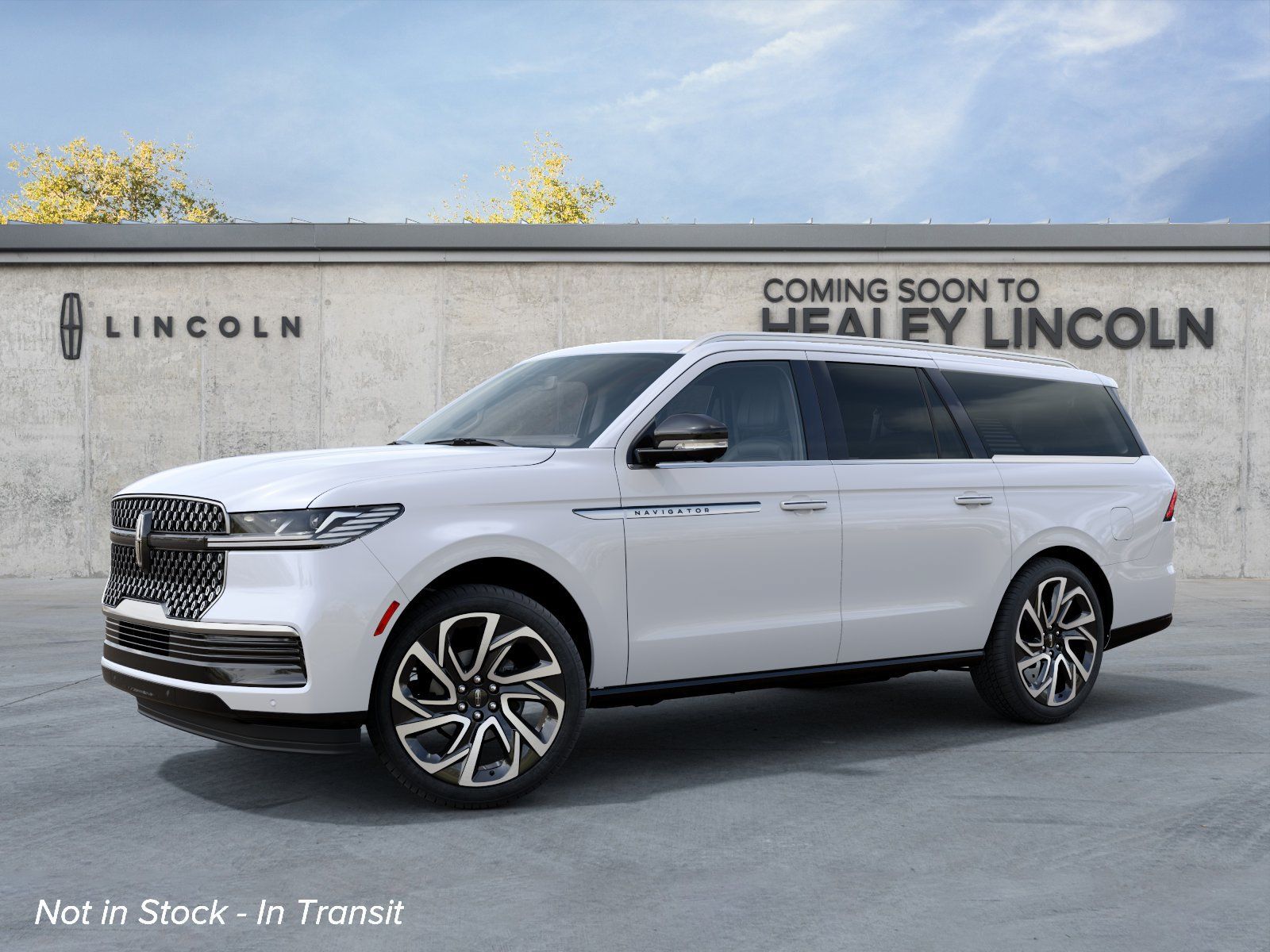 Photo view of 2027 Lincoln Navigator in White