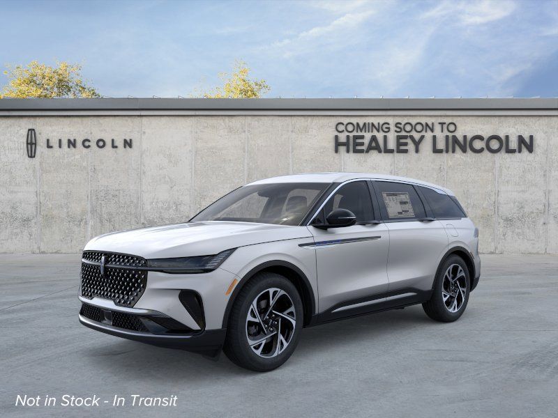 Photo view of 2026 Lincoln Nautilus in Silver