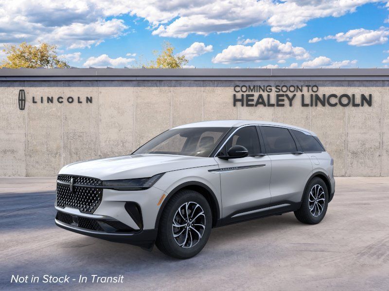 Photo view of 2026 Lincoln Nautilus in Silver