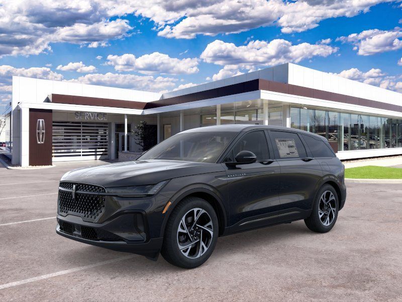Photo view of 2026 Lincoln Nautilus in Black
