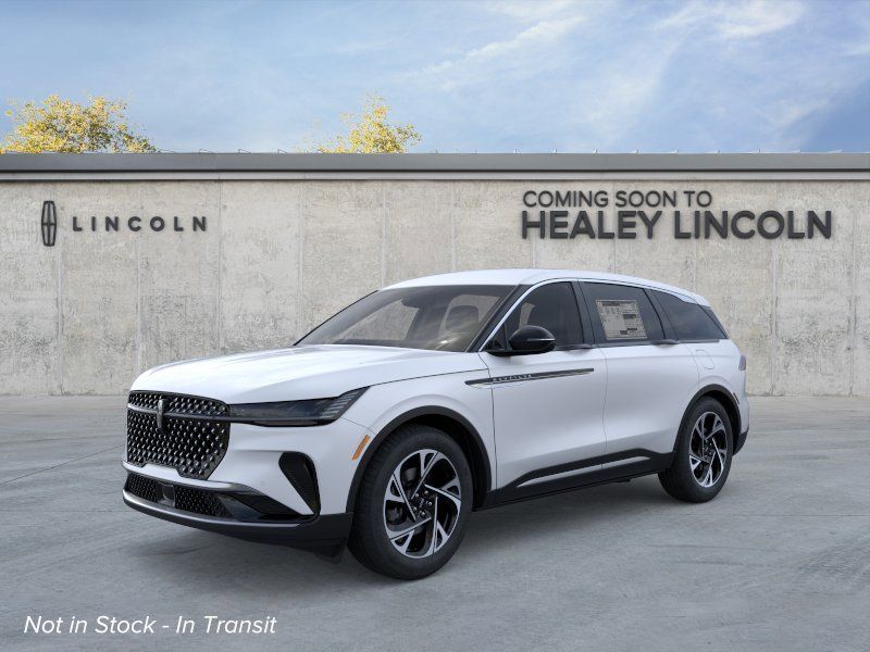 Photo view of 2026 Lincoln Nautilus in White