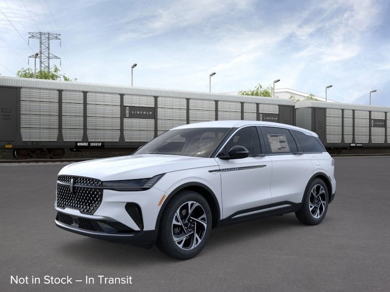 Photo view of 2026 Lincoln Nautilus in White