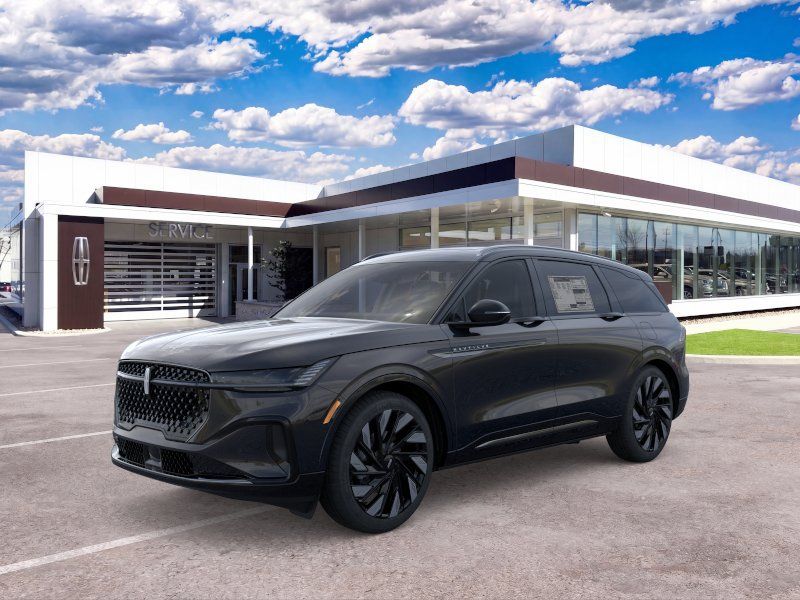 Photo view of 2026 Lincoln Nautilus in Black
