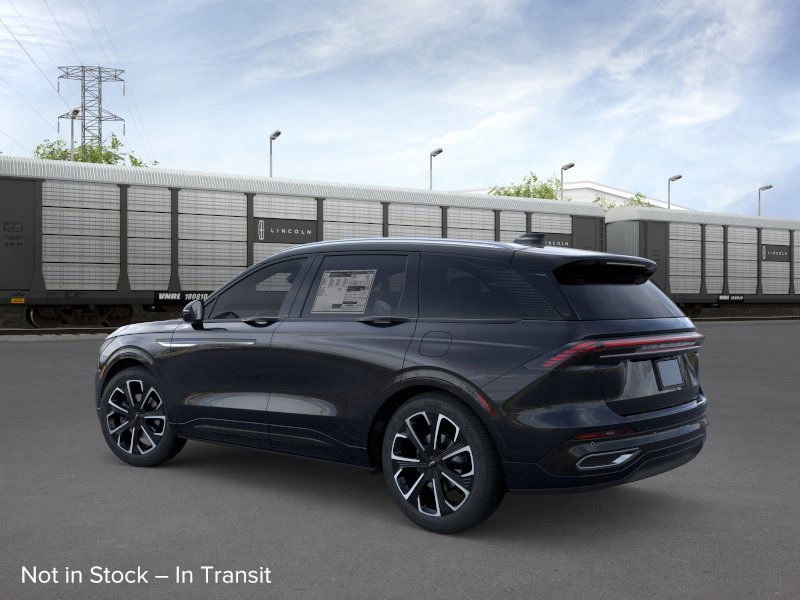 Photo view of 2026 Lincoln Nautilus in Black