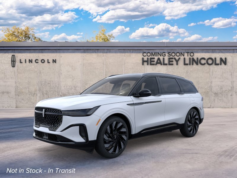 Photo view of 2026 Lincoln Nautilus in White