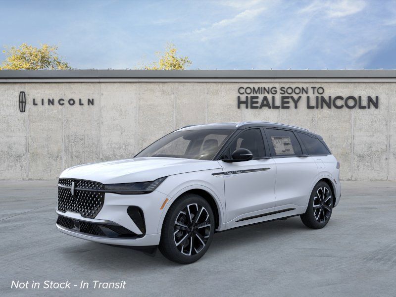 Photo view of 2026 Lincoln Nautilus in White