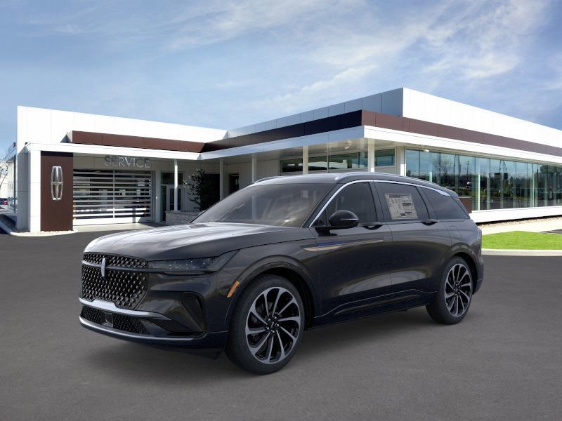 Photo view of 2026 Lincoln Nautilus in Black