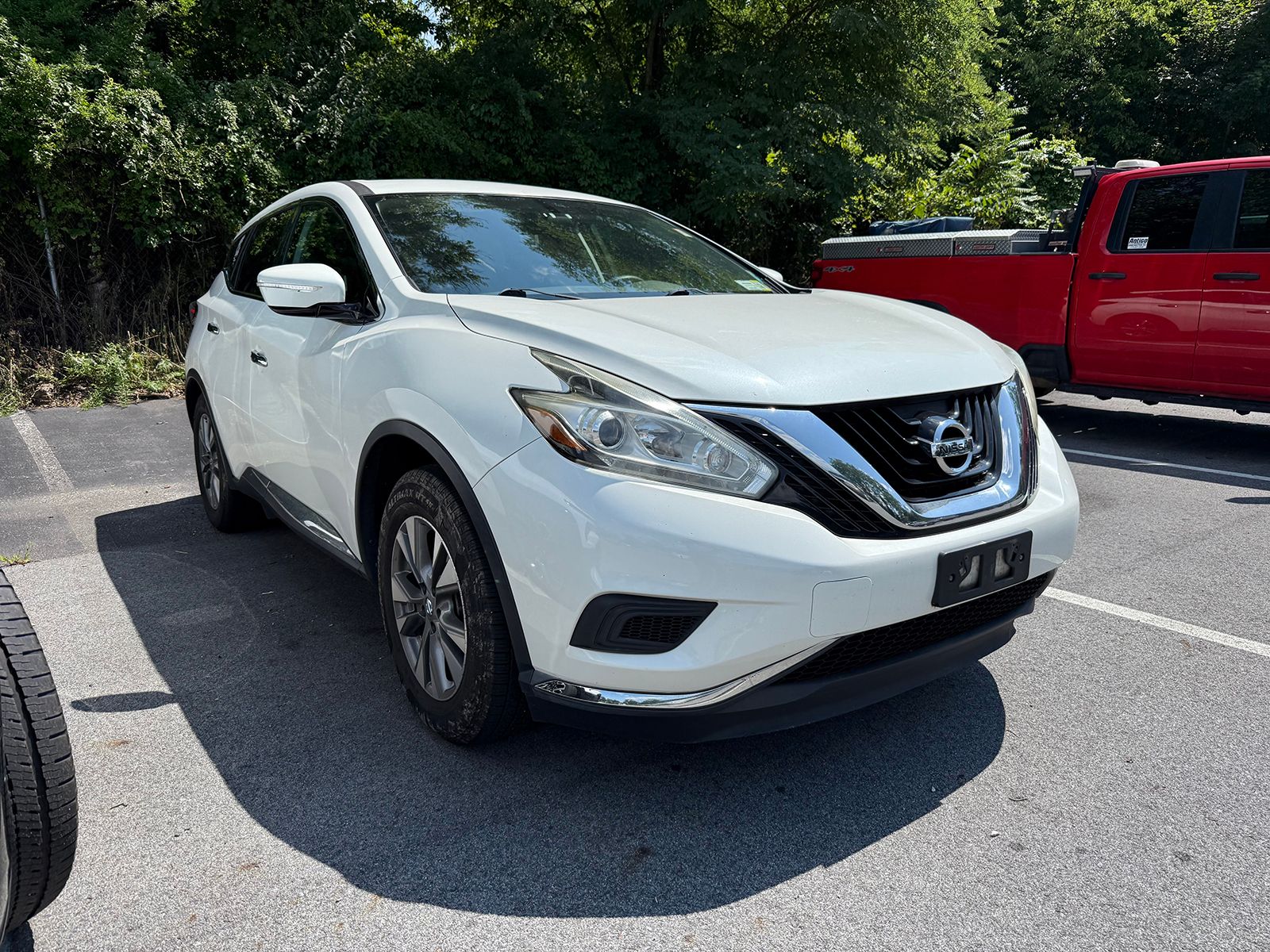 Photo view of 2015 Nissan Murano in White