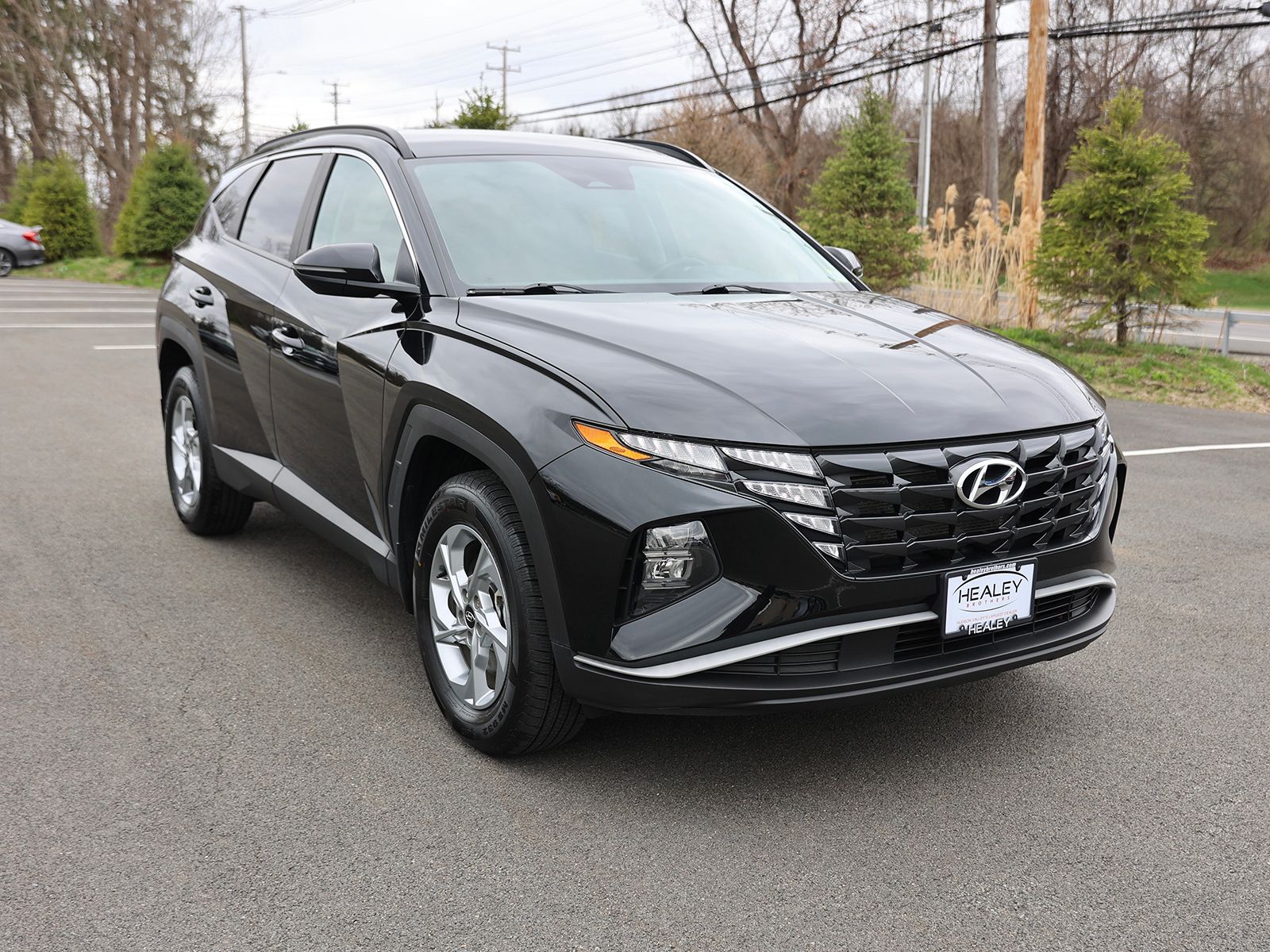 Photo view of 2023 Hyundai Tucson in Black