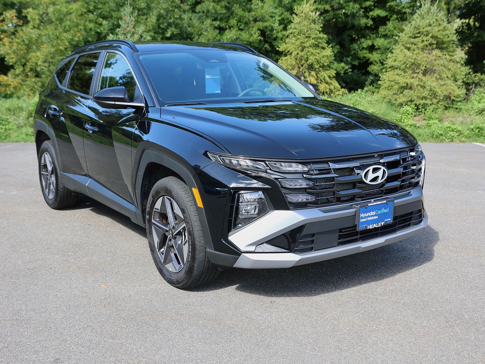 Photo view of 2026 Hyundai Tucson in Black