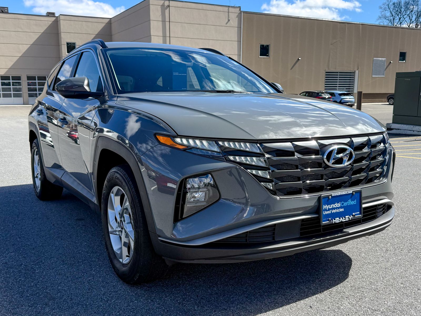Photo view of 2024 Hyundai Tucson in Gray
