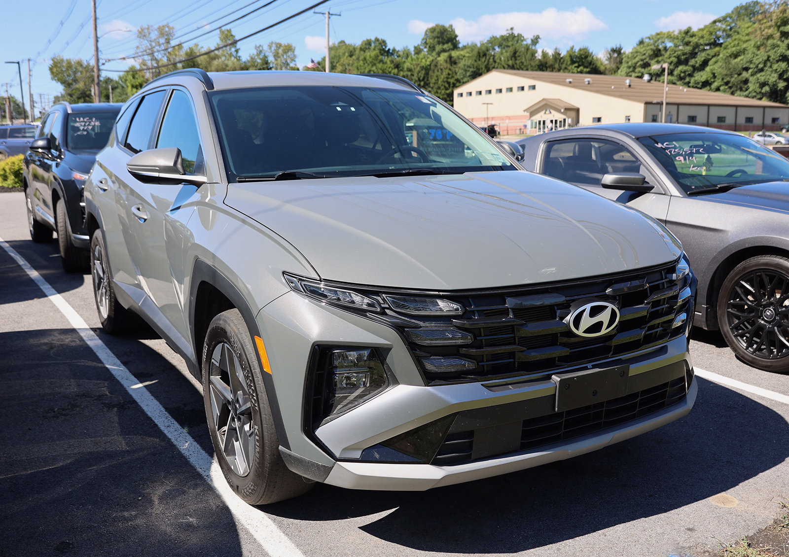 Photo view of 2025 Hyundai Tucson in Gray