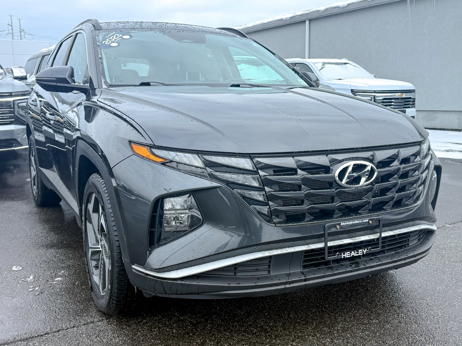 Photo view of 2023 Hyundai Tucson in Gray