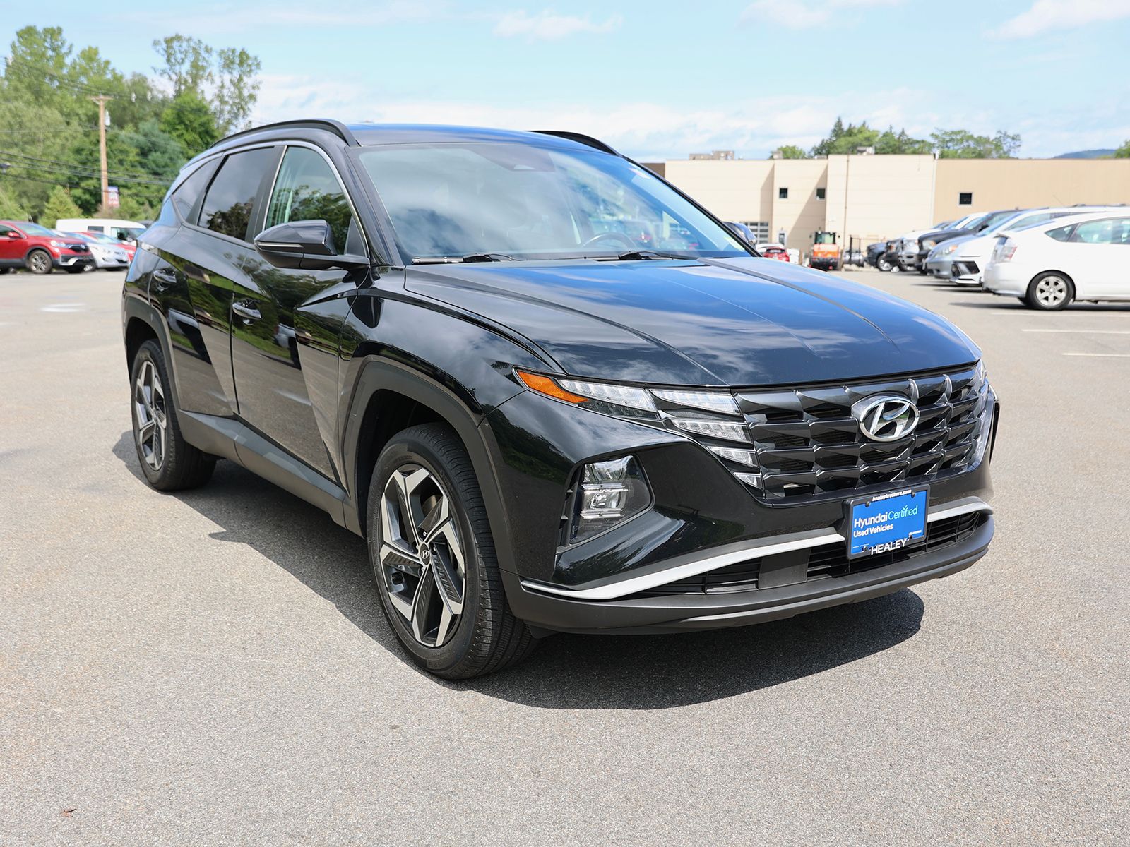 Photo view of 2023 Hyundai Tucson in Black