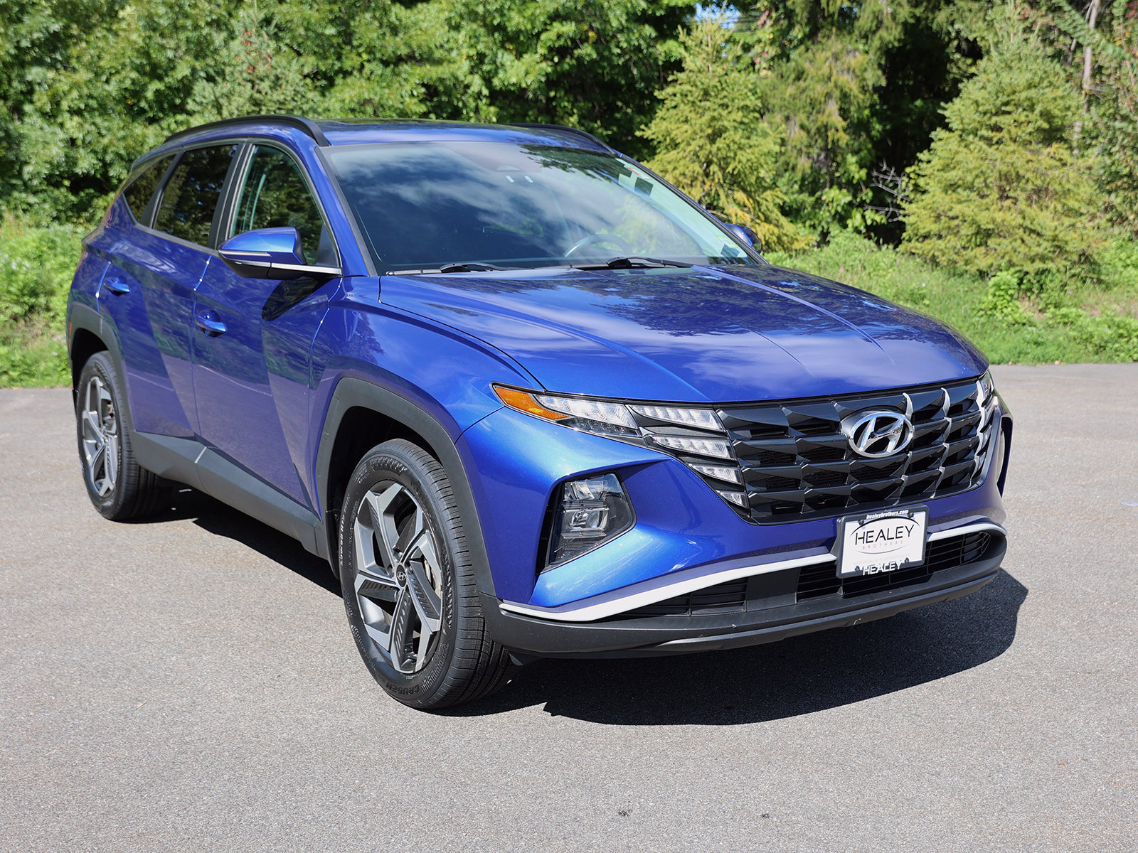 Photo view of 2022 Hyundai Tucson in Blue