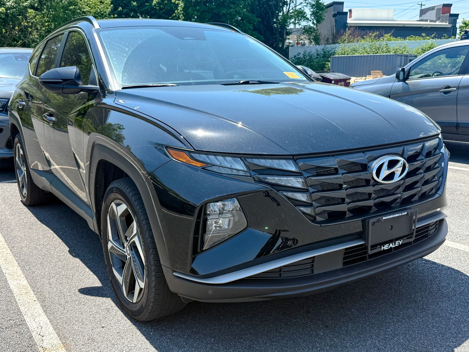 Photo view of 2023 Hyundai Tucson in Black
