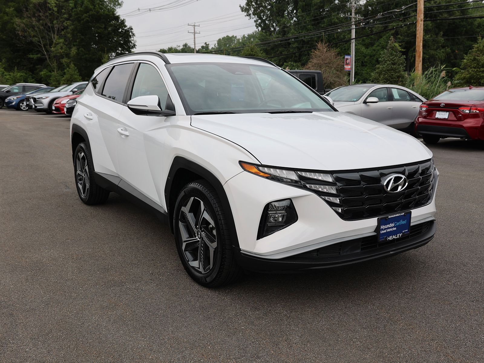 Photo view of 2024 Hyundai Tucson in White