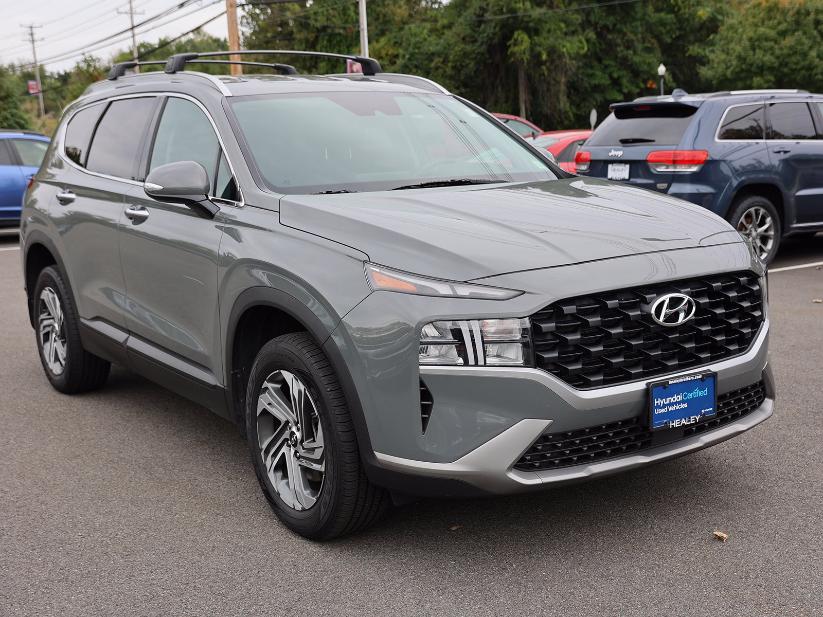 Photo view of 2023 Hyundai Santa Fe in Gray