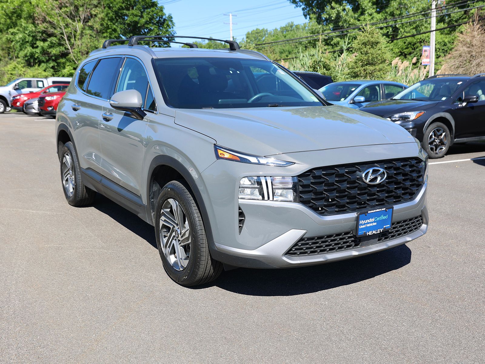 Photo view of 2023 Hyundai Santa Fe in Gray