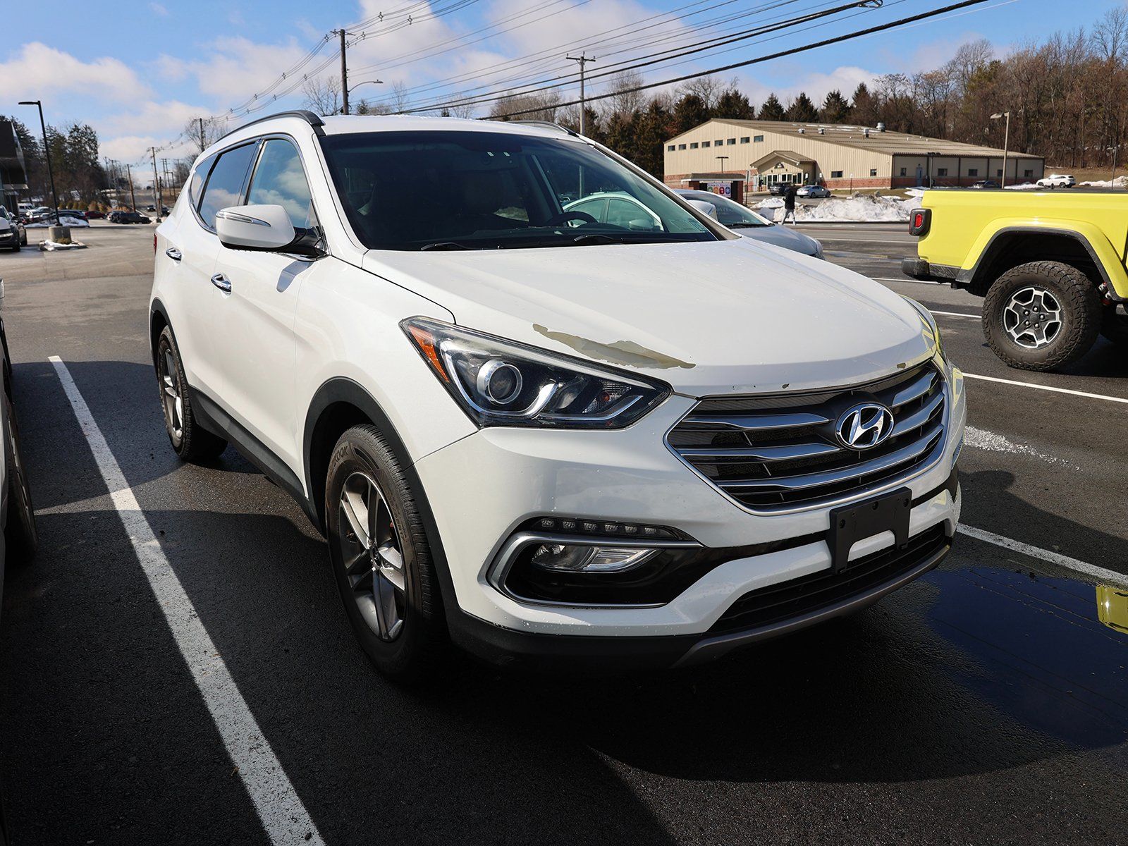 Photo view of 2018 Hyundai Santa Fe Sport in White