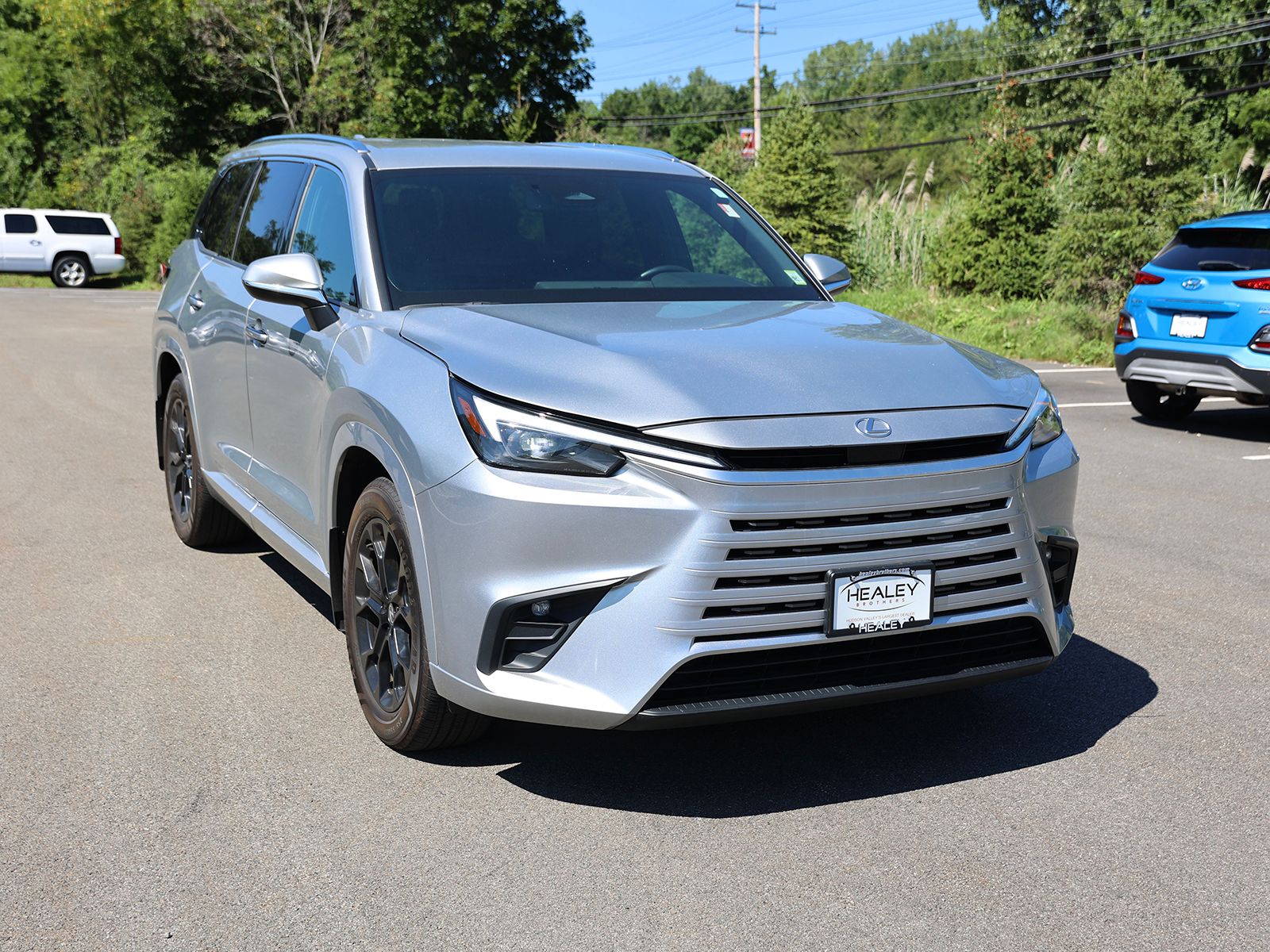 Photo view of 2024 Lexus TX in Silver
