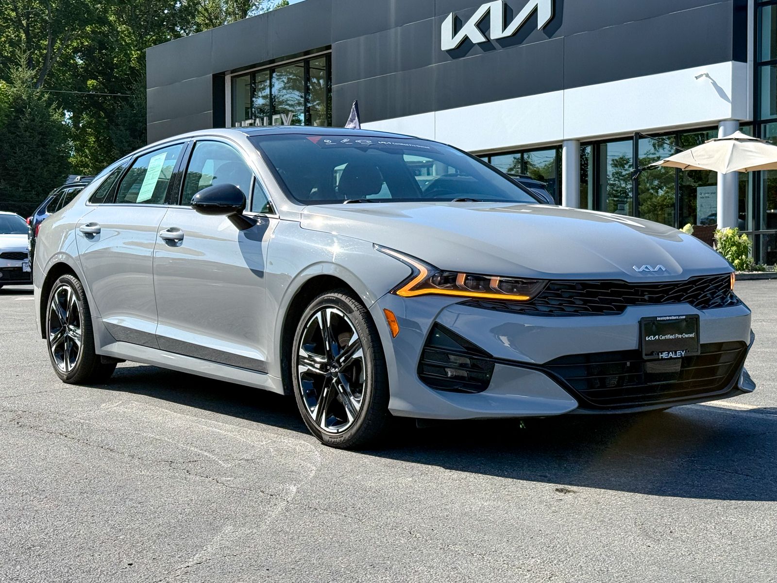 Photo view of 2024 Kia K5 in Gray