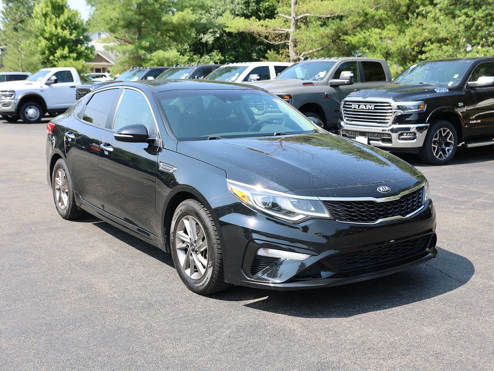 Photo view of 2020 Kia Optima in Black
