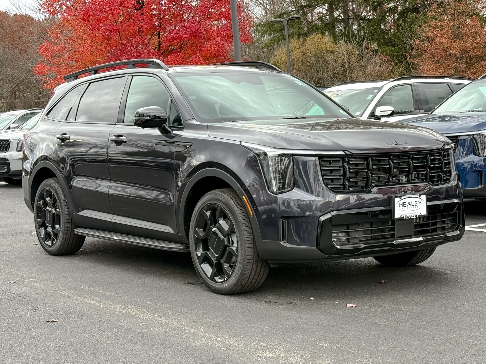Photo view of 2026 Kia Sorento in Black