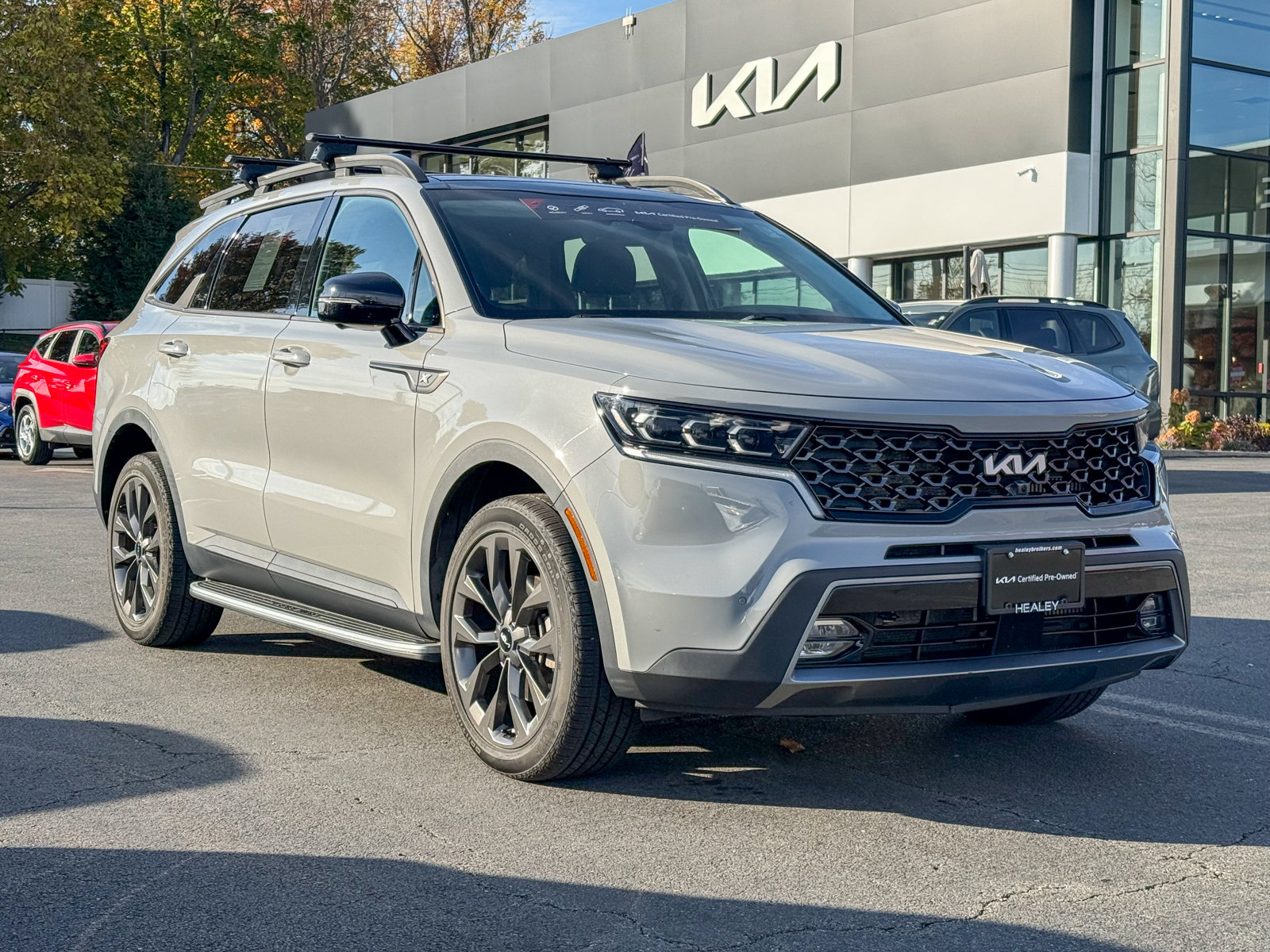 Photo view of 2022 Kia Sorento in Gray