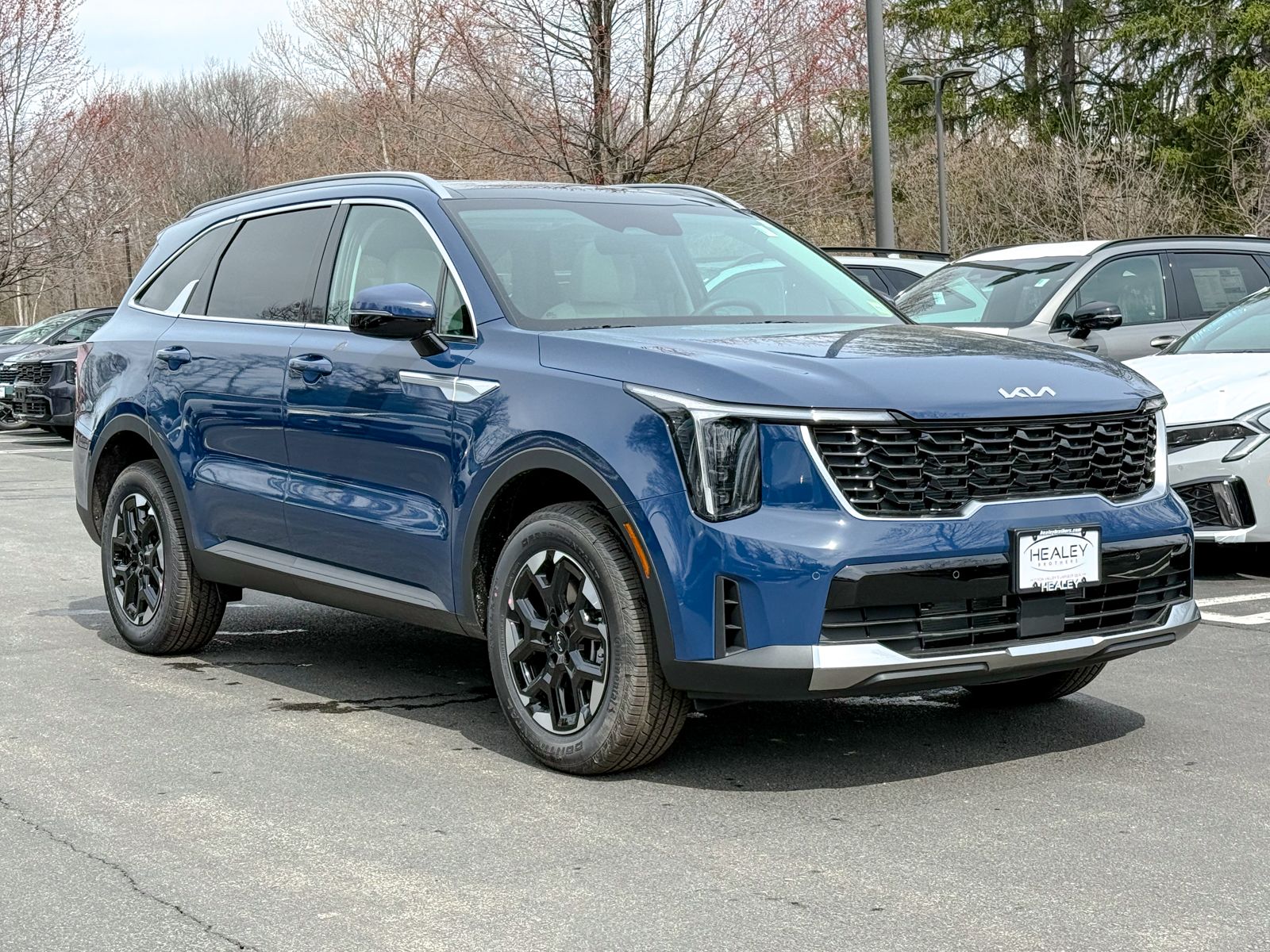 Photo view of 2026 Kia Sorento in Blue