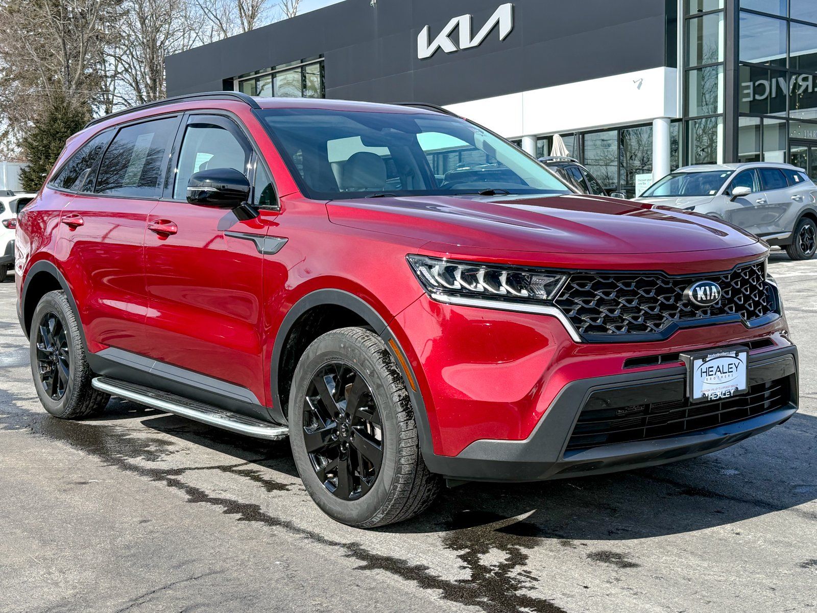Photo view of 2021 Kia Sorento in Red