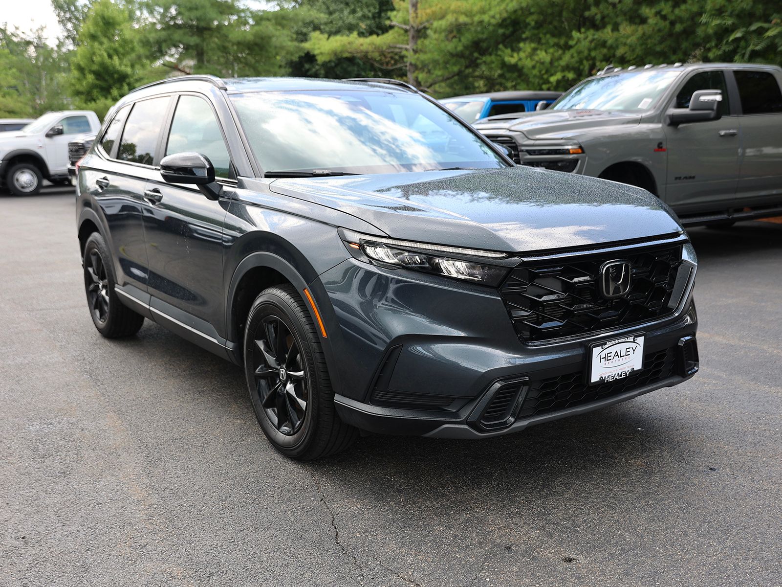 Photo view of 2026 Honda CR-V Hybrid in Gray