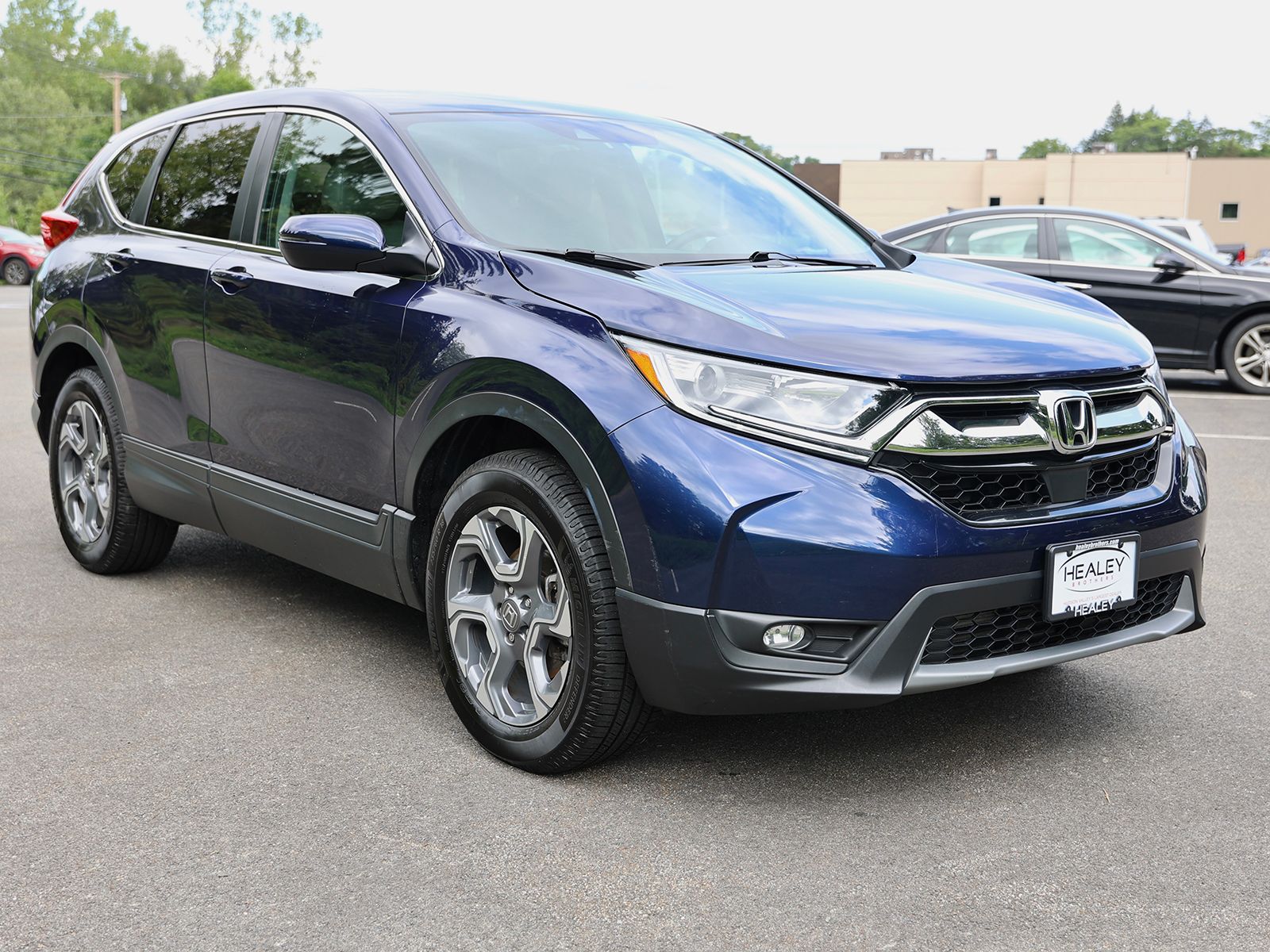 Photo view of 2018 Honda CR-V in Blue