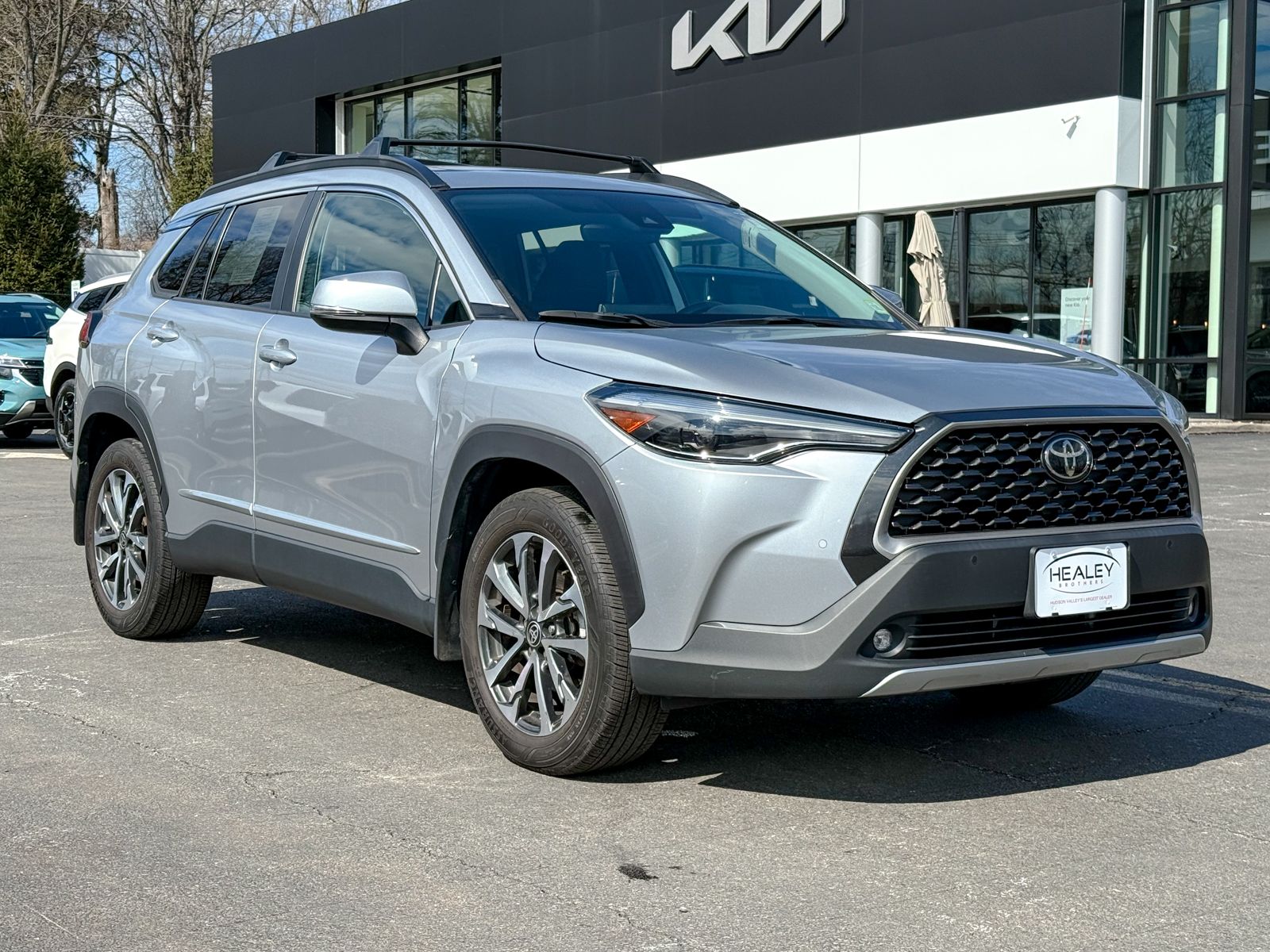 Photo view of 2022 Toyota Corolla Cross in Gray