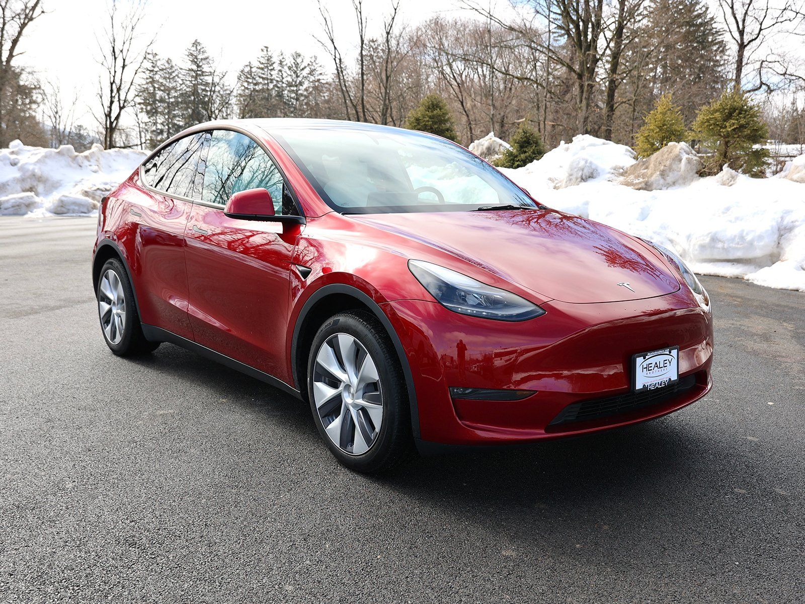 Photo view of 2024 Tesla Model Y in Red