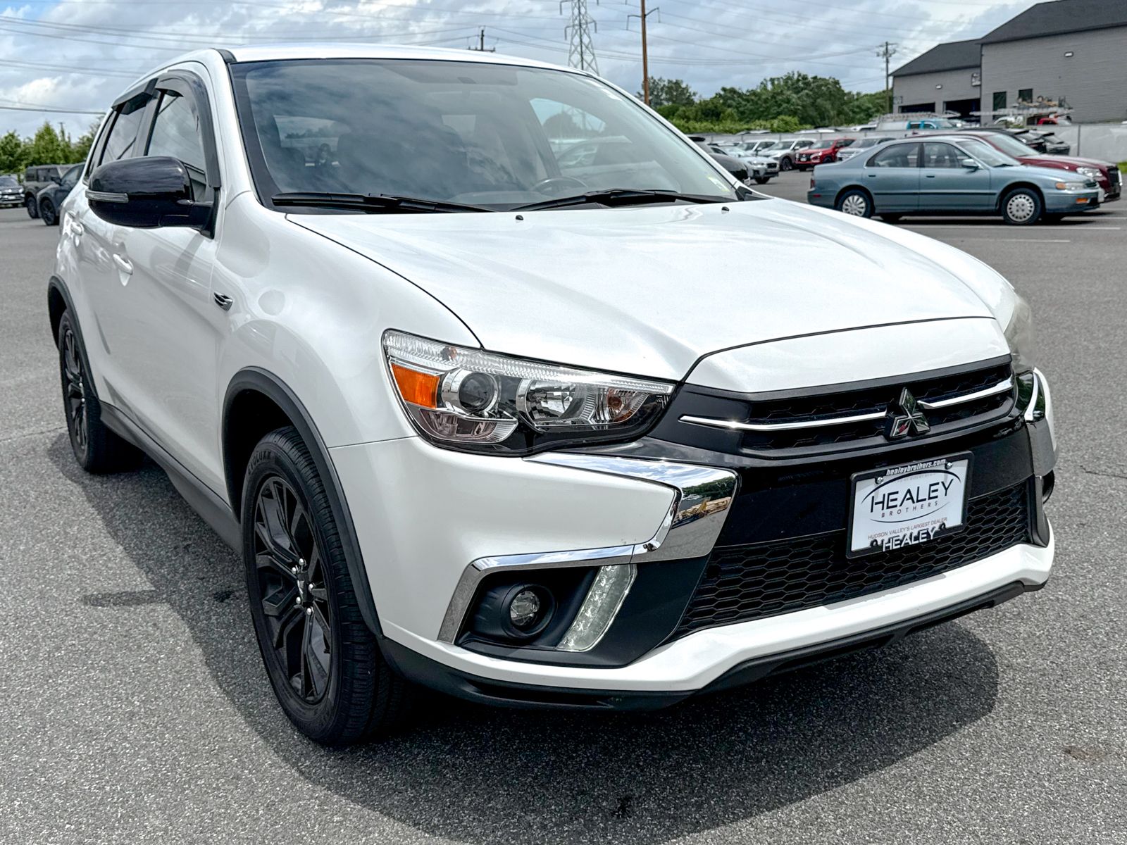 Photo view of 2018 Mitsubishi Outlander Sport in White