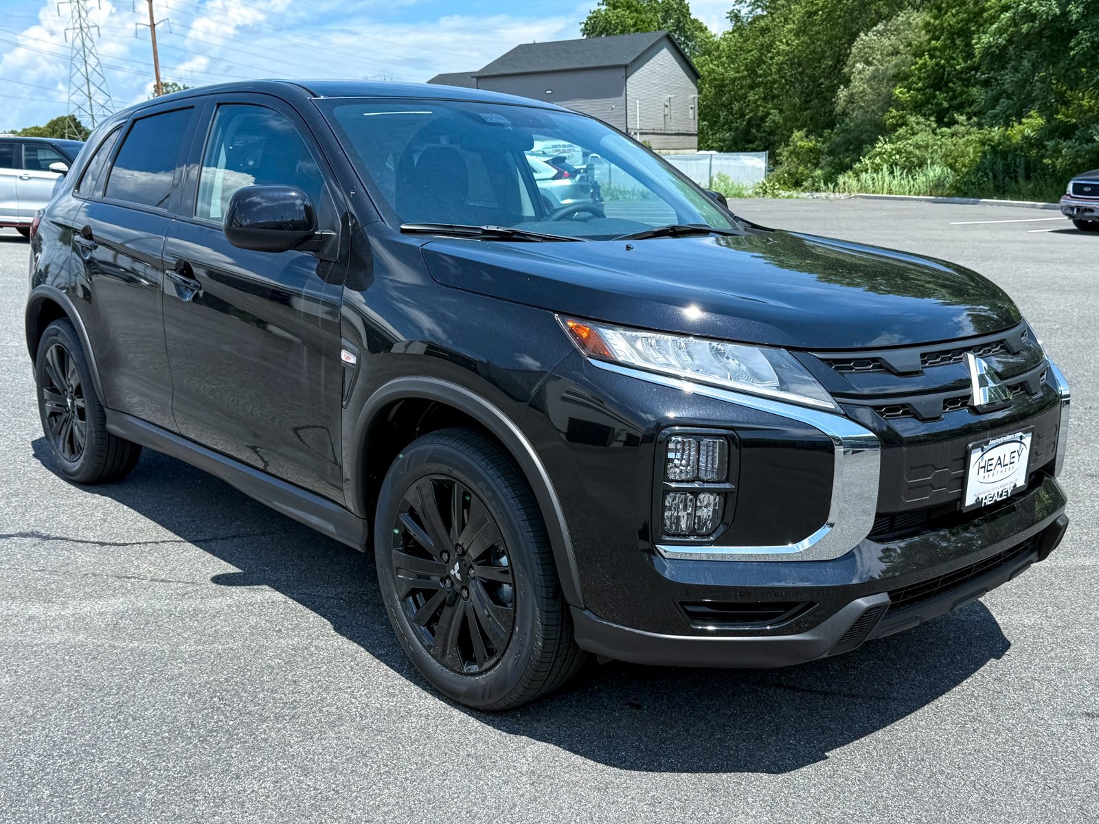 Photo view of 2025 Mitsubishi Outlander Sport in Black
