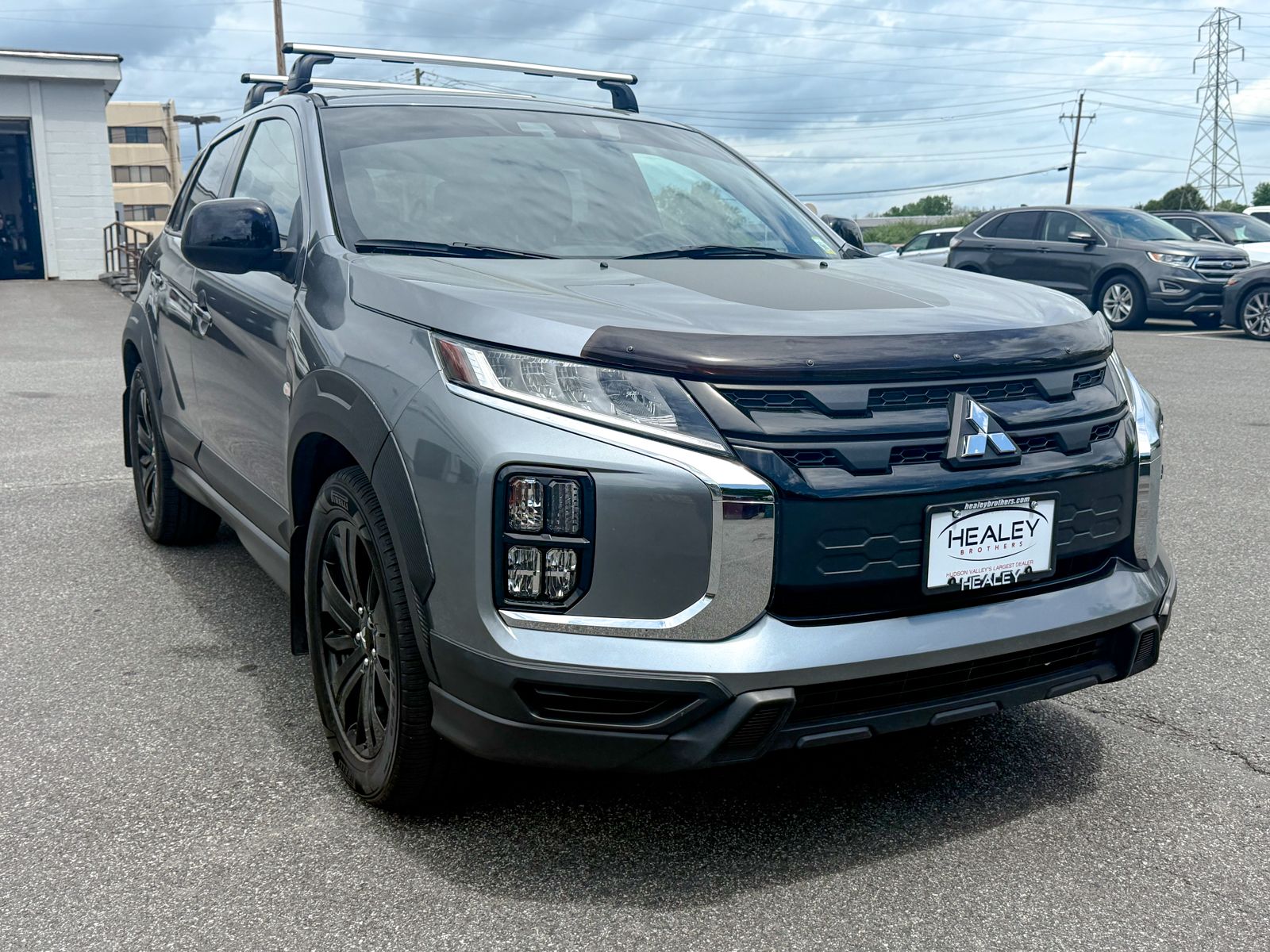 Photo view of 2024 Mitsubishi Outlander Sport in Gray
