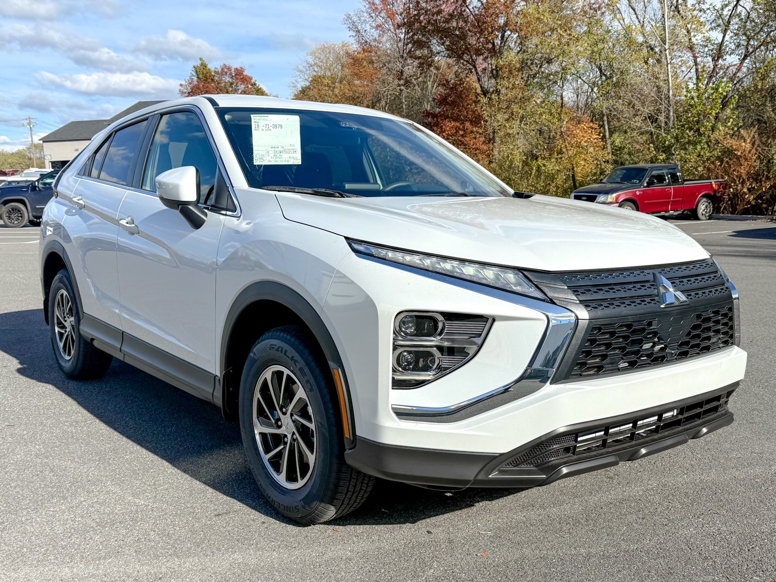 Photo view of 2026 Mitsubishi Eclipse Cross in White