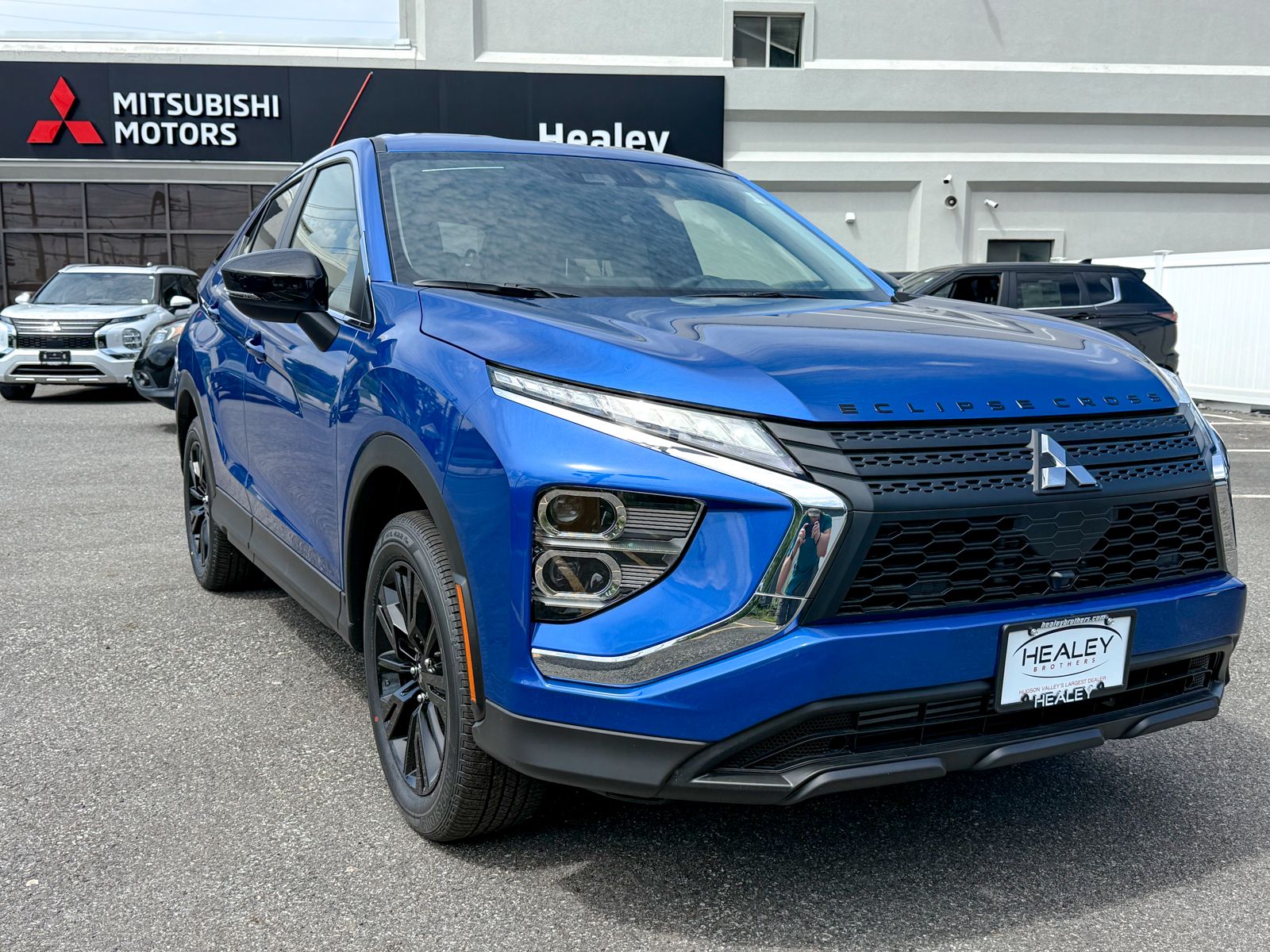 Photo view of 2026 Mitsubishi Eclipse Cross in Blue