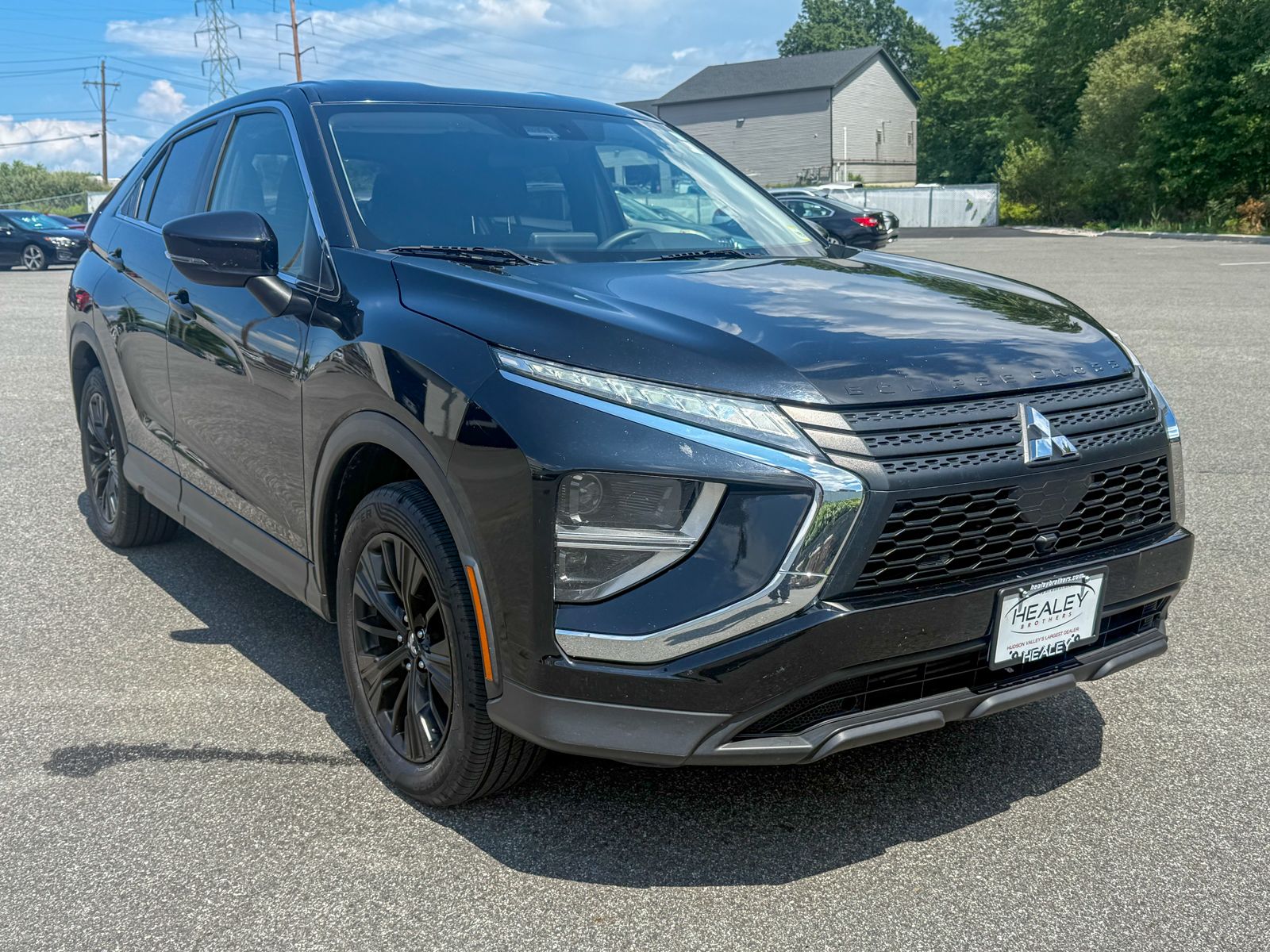 Photo view of 2022 Mitsubishi Eclipse Cross in 