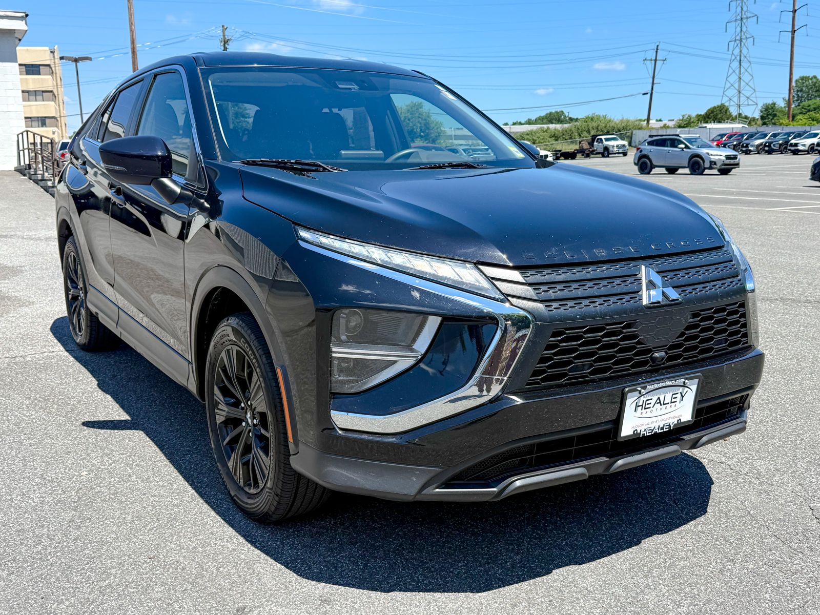 Photo view of 2022 Mitsubishi Eclipse Cross in 
