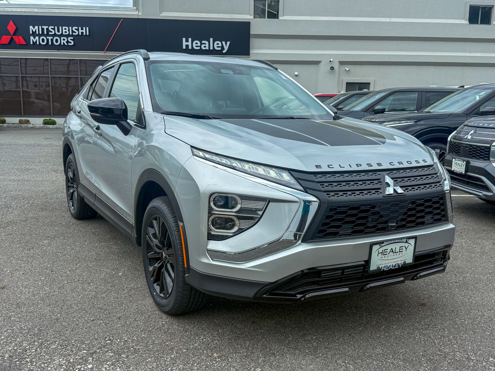 Photo view of 2026 Mitsubishi Eclipse Cross in Silver