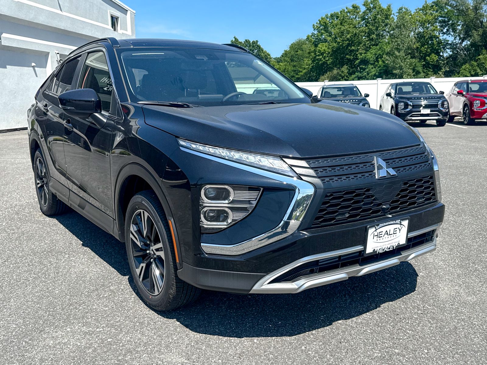 Photo view of 2026 Mitsubishi Eclipse Cross in Black